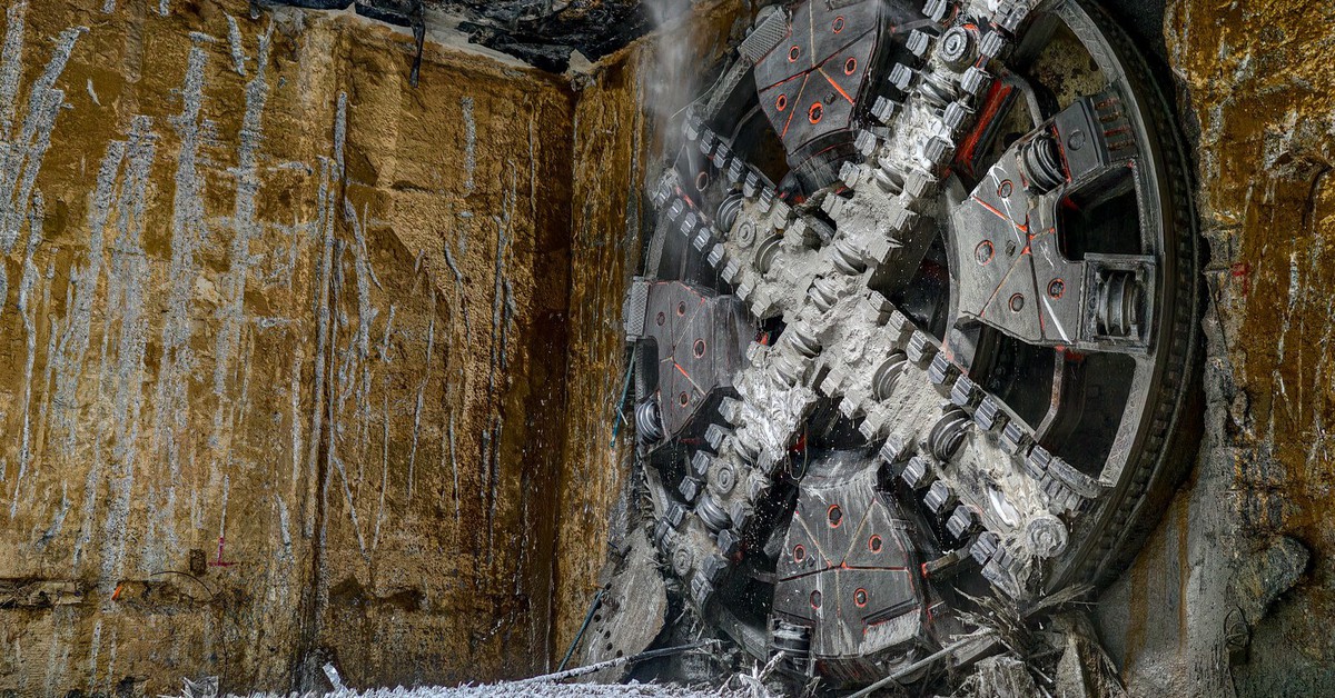 Máy đào hầm 'Thần Tốc' dự án metro số 3 đã về đích tại ga Hà Nội