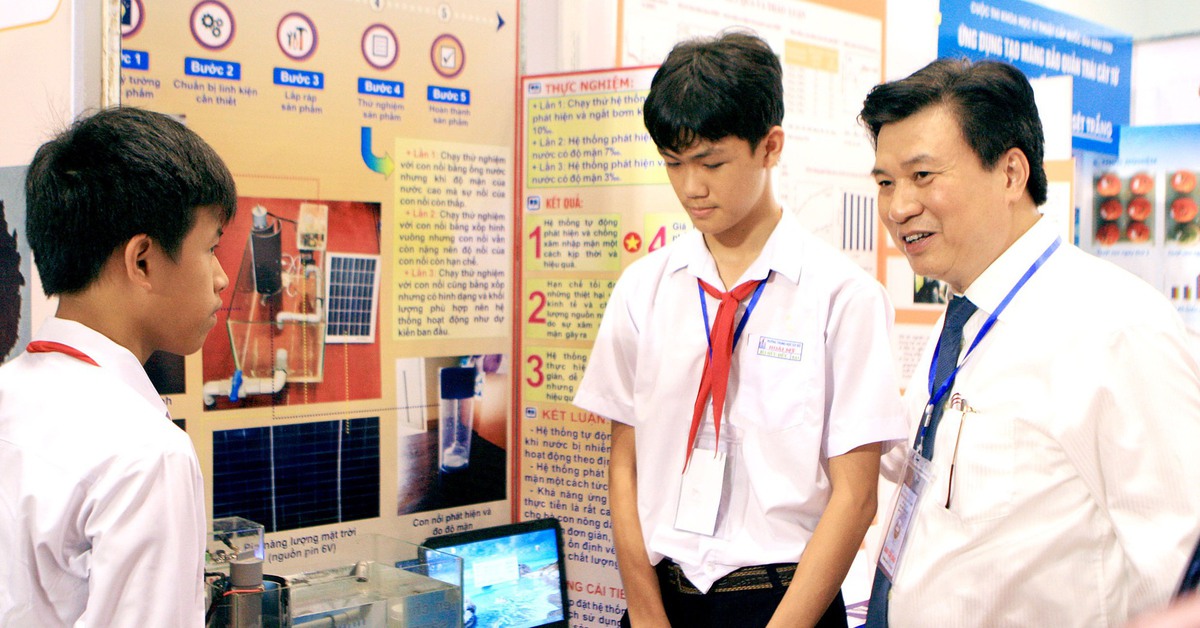 Công khai dự án khoa học kỹ thuật dự thi cấp quốc gia để tăng giám sát xã hội