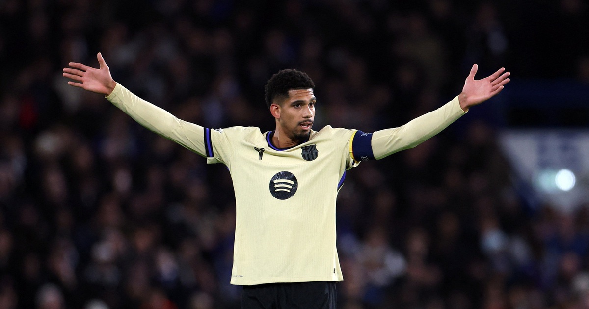 Đội trưởng Barcelona tìm kiếm sức mạnh tâm linh để phục hồi tâm lý