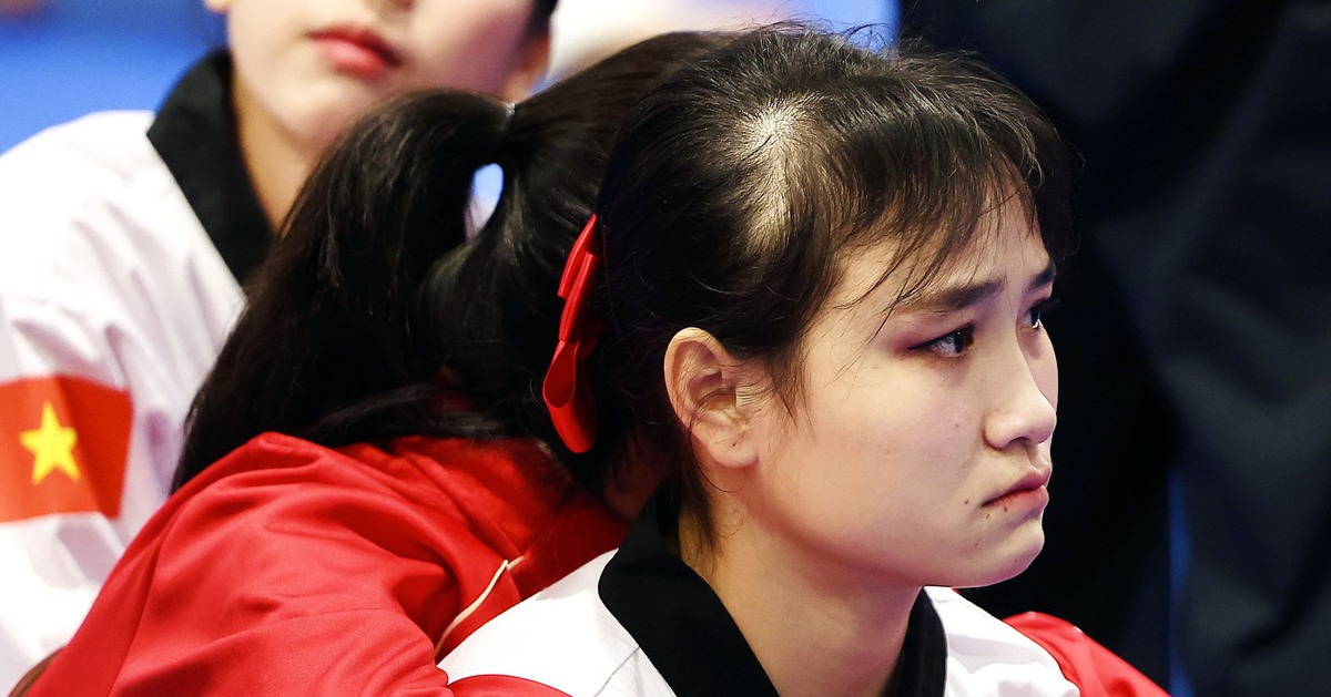 VĐV taekwondo Việt Nam nói gì sau khi bị mất HCV vì trọng tài?