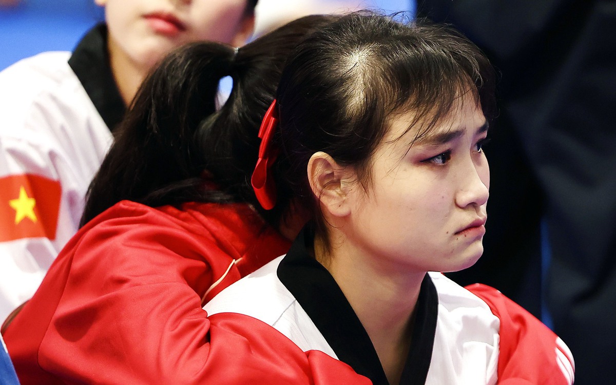 VĐV taekwondo Việt Nam nói gì sau khi bị mất HCV vì trọng tài?