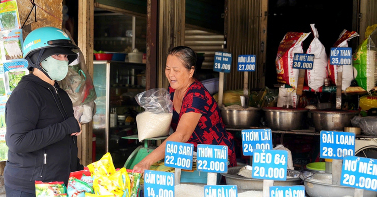 Loạt đại gia sàn chứng khoán dự báo được hưởng lợi khi áp thuế với hộ kinh doanh