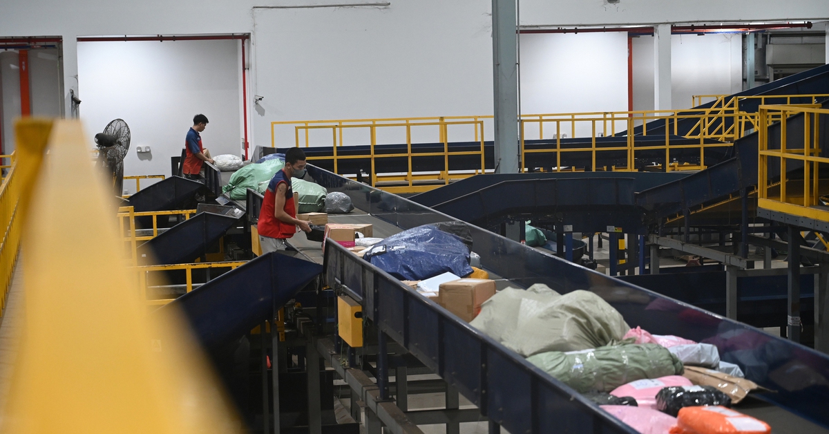 Chi phí logistics của Việt Nam lọt top đắt đỏ trong khu vực: Điểm nghẽn ở đâu?