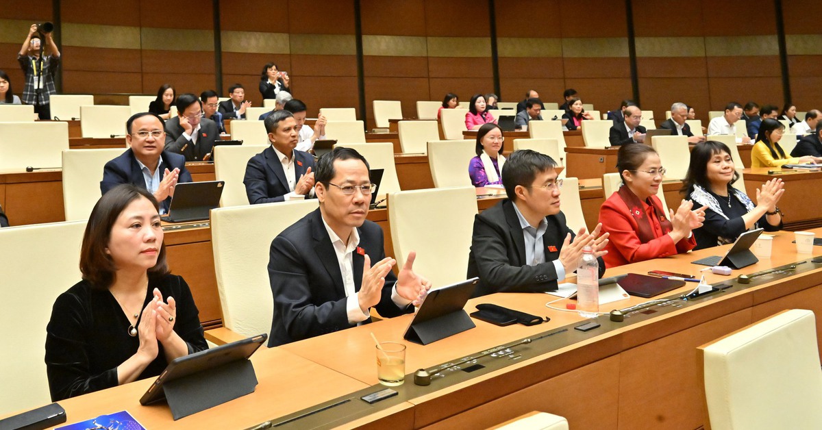 Tư nhân được đầu tư điện hạt nhân quy mô nhỏ, nhiều cơ chế cho điện gió ngoài khơi