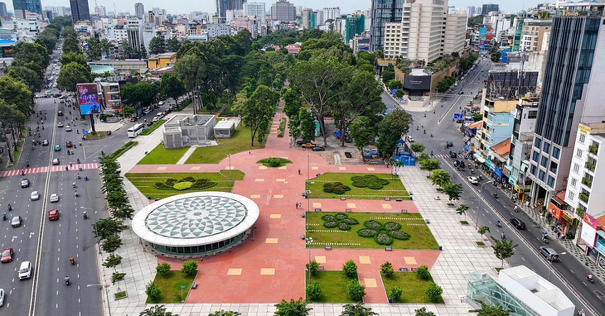 TP.HCM khởi công cầu đường Nguyễn Khoái, động thổ đường sắt Bến Thành - Cần Giờ ngày 19-12