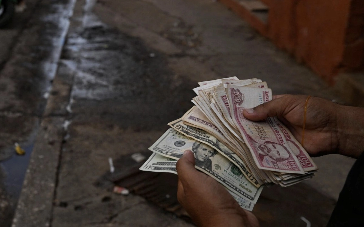 Cuba chính thức hợp pháp hóa giao dịch bằng USD và ngoại tệ