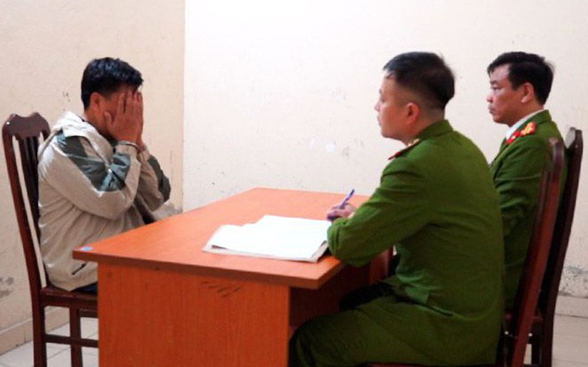 Đẩy đại úy cảnh sát vào đầu xe tải, người đàn ông nghẹn ngào nói 'việc làm của tôi quá sai lầm'