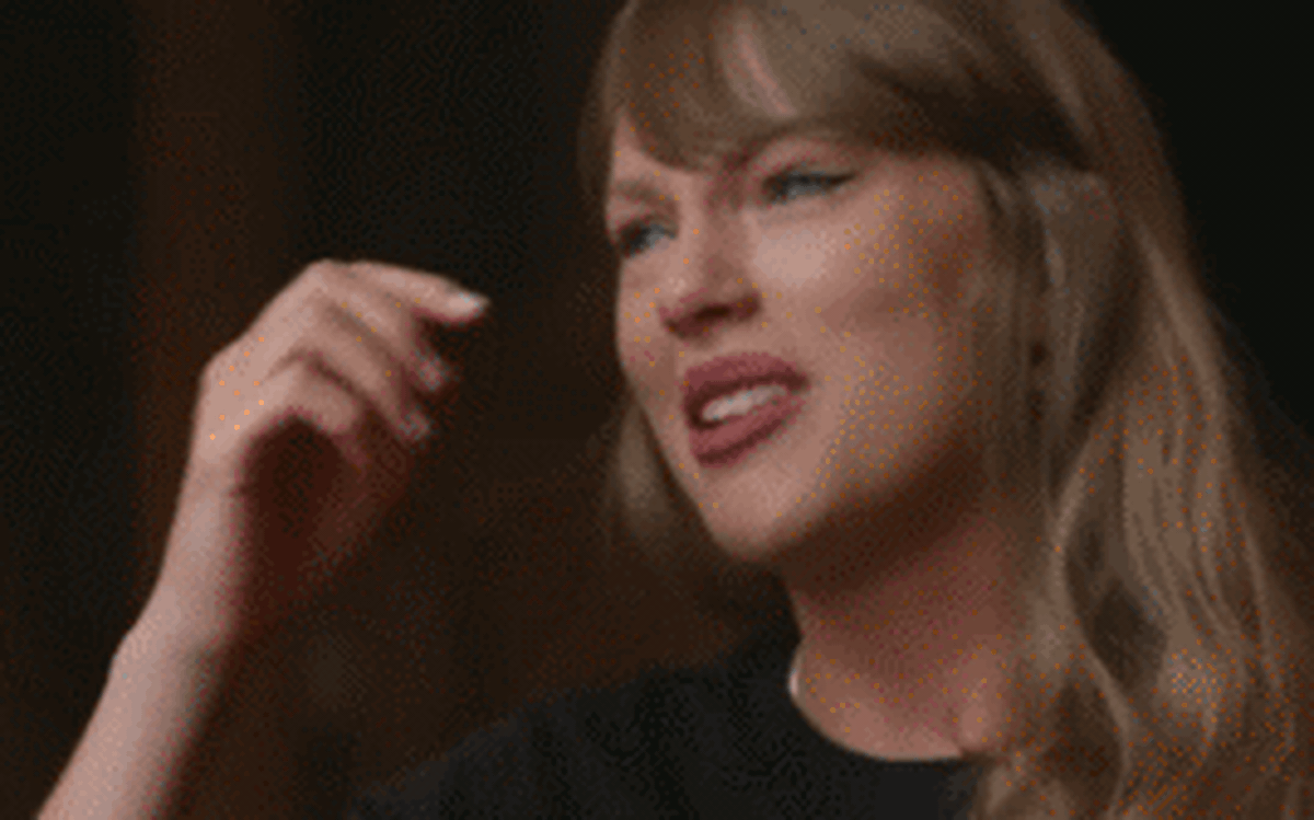 Taylor Swift bật khóc trong bộ phim tài liệu mới, hé lộ áp lực phía sau Eras Tour
