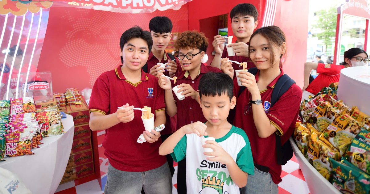 'Phở nay' ăn liền: Nhanh, tiện, nhưng vẫn tròn vị phở