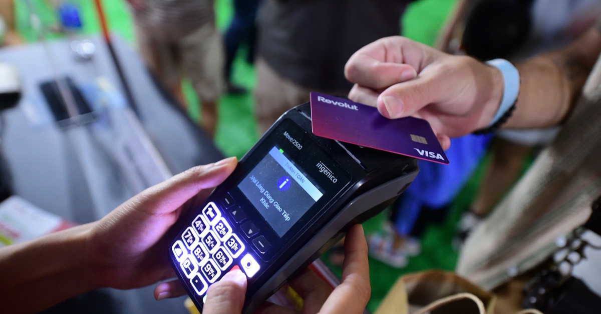 50.000 lượt khách đổ về trong ngày đầu ăn phở, thanh toán không tiền mặt lên ngôi