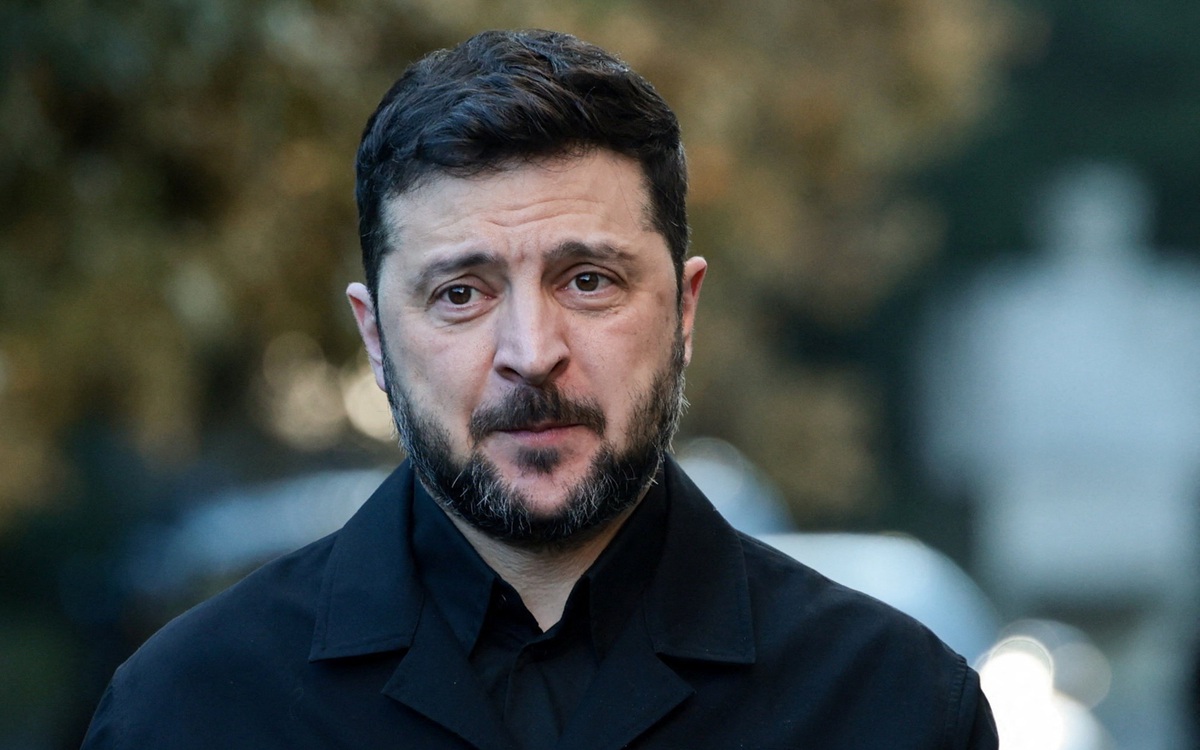 NÓNG: Ukraine từ bỏ ước mơ NATO