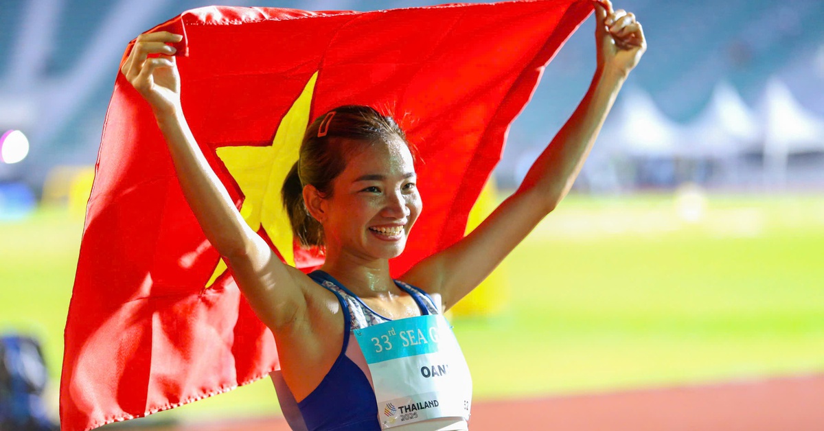 Đoạt HCV 10.000m nữ, Nguyễn Thị Oanh đạt mốc 14 HCV SEA Games