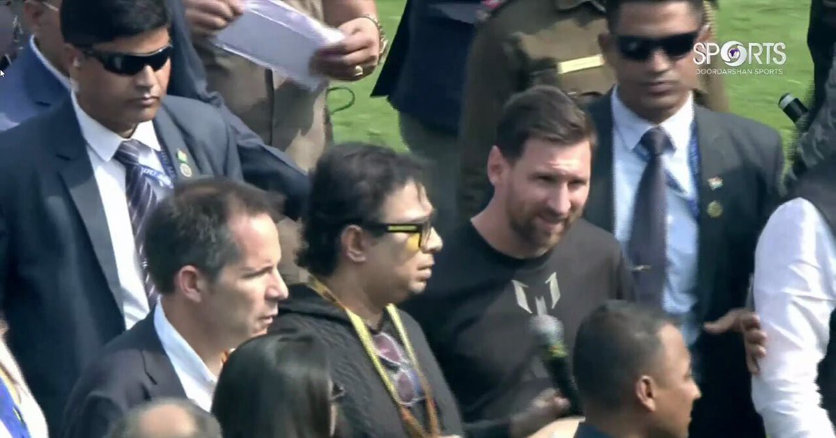 Vệ sĩ riêng của Messi coi thường và xô đẩy quân nhân Ấn Độ?