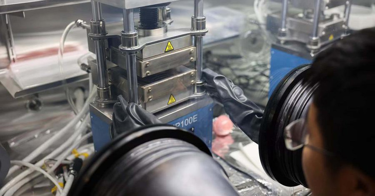 Kim loại mỏng 'không tưởng' của Trung Quốc vào Top 10 đột phá vật lý 2025