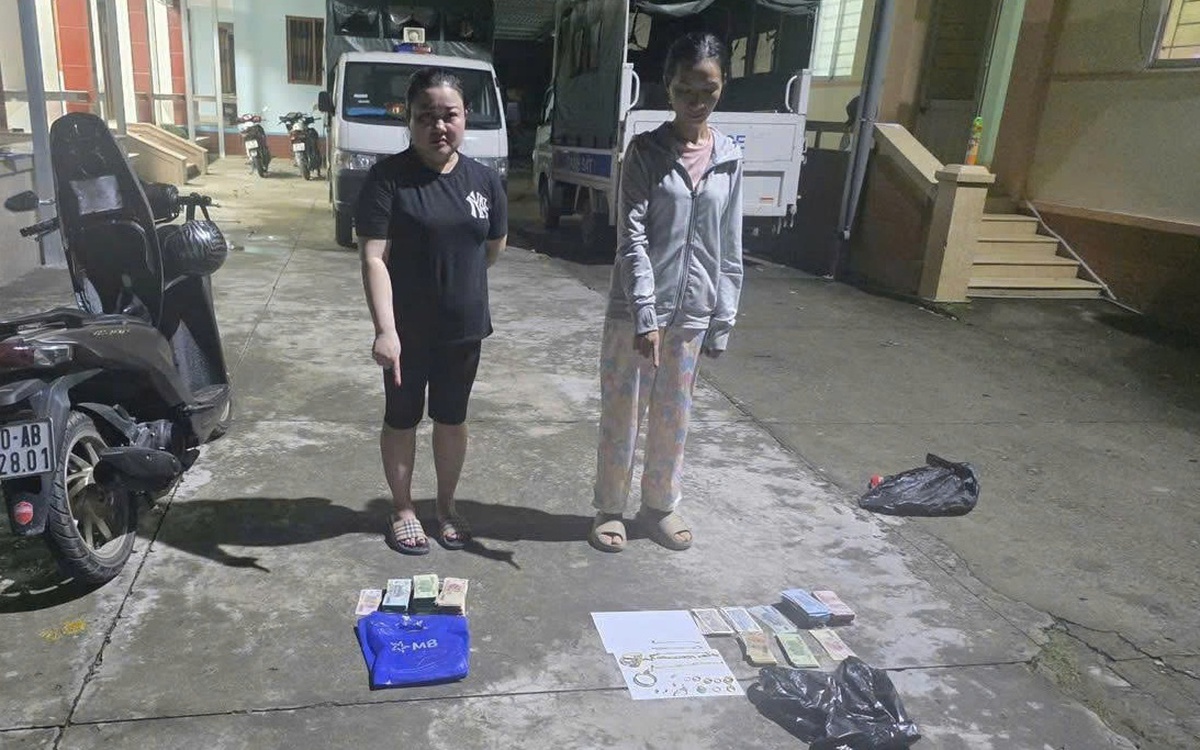 Em gái cùng bạn 'khoét' két sắt nhà chị ruột ở sát vách lấy trộm gần tỉ đồng tiền, vàng