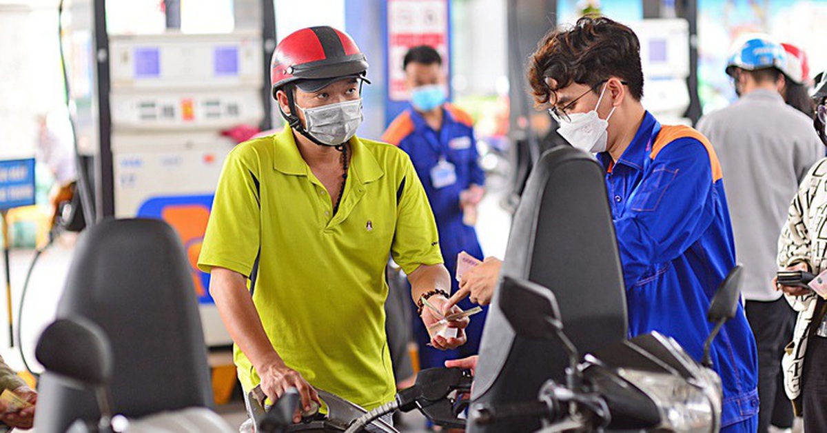 Xăng dầu giảm liên tục 6 phiên, RON 95 về hơn 19.600 đồng/lít