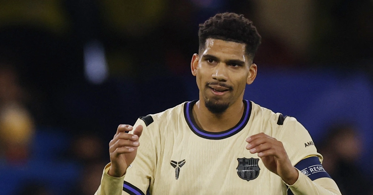 Trung vệ của Barcelona xin nghỉ không thời hạn để phục hồi tâm lý