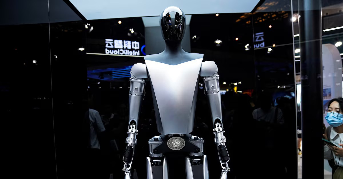 Ông Elon Musk: ‘Chỉ AI và robot mới có thể giải quyết cuộc khủng hoảng nợ 38.000 tỉ USD của Mỹ’