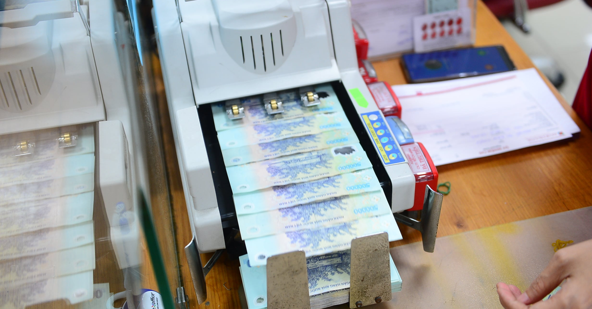 Tin tức sáng 3-12: Lãi suất liên ngân hàng qua đêm lên 7%