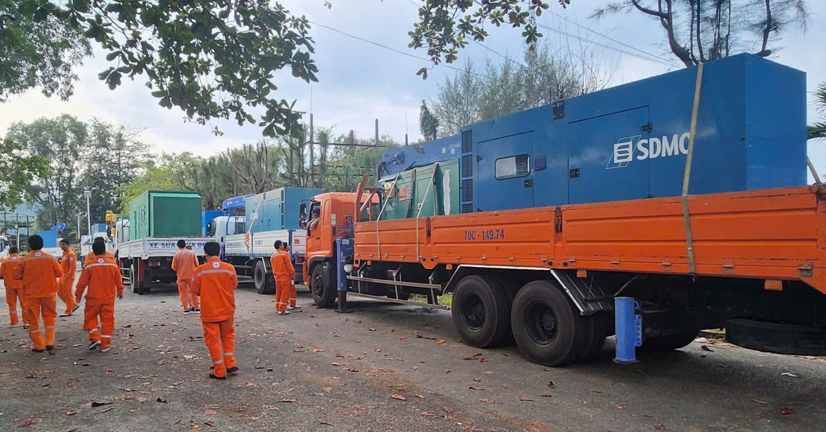 Điện lực An Giang đưa 20 máy phát điện phục vụ dân Phú Quốc