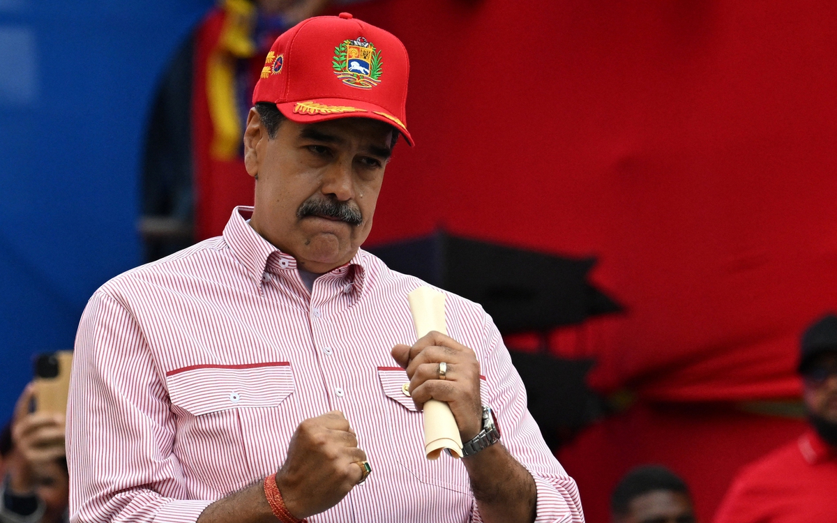 Reuters: Ông Maduro nói với ông Trump mình sẵn sàng rời đất nước