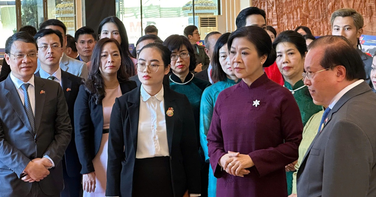 Phu nhân Ngô Phương Ly dự khai mạc Tuần phim Việt Nam tại Lào, với 6 phim trình chiếu