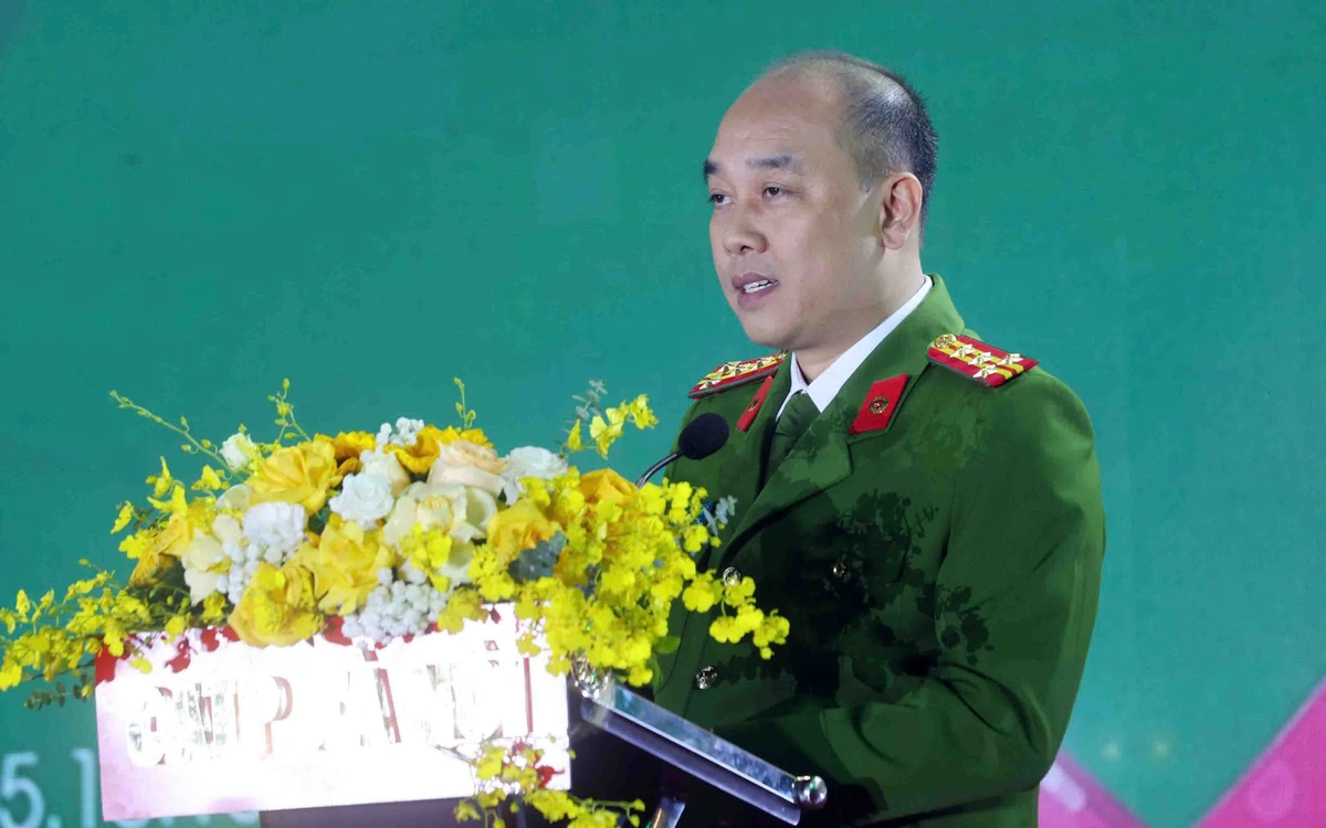 Chống ma túy, Công an Hà Nội kêu gọi người dân ‘không thờ ơ với cái xấu, cái ác’