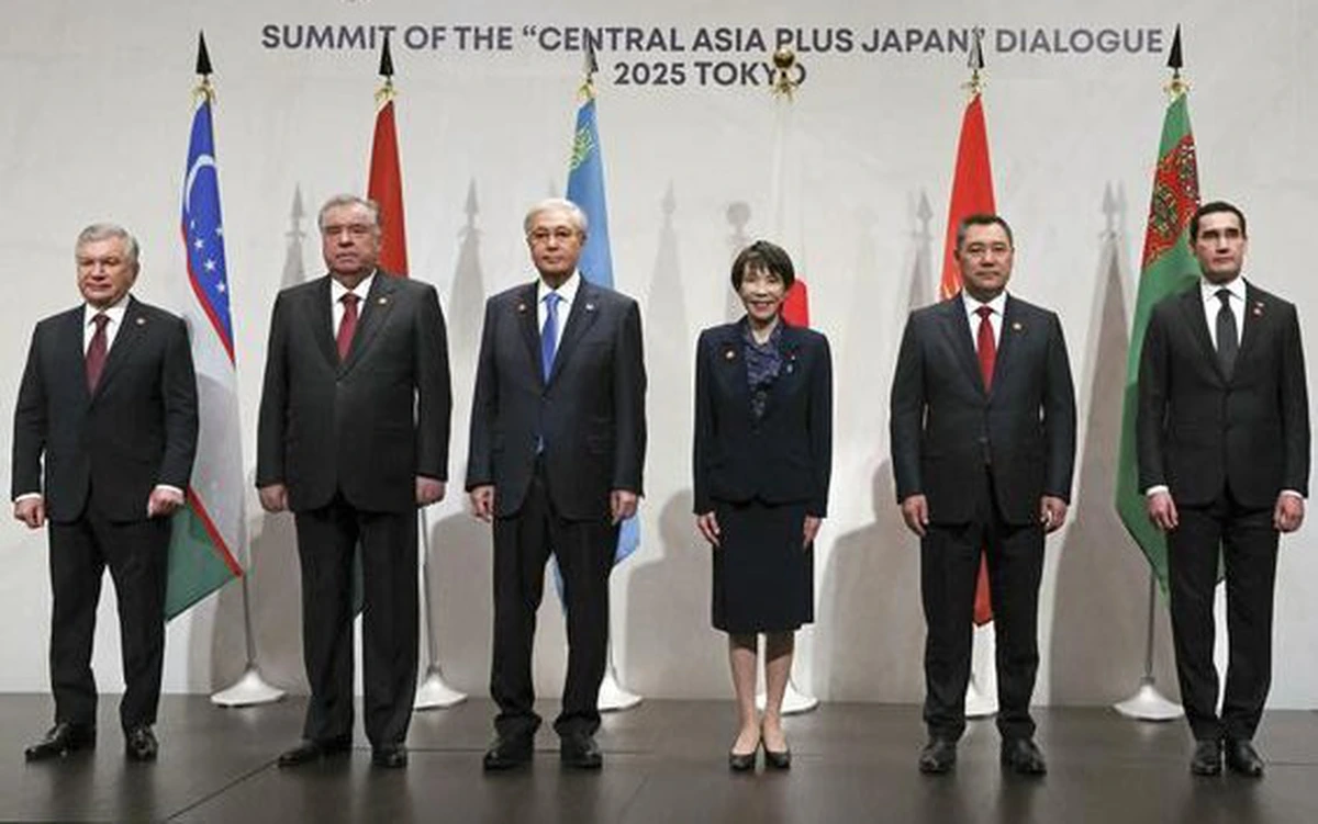 Nhật Bản và 5 nước Trung Á nhất trí phát triển tuyến vận tải không đi qua Nga