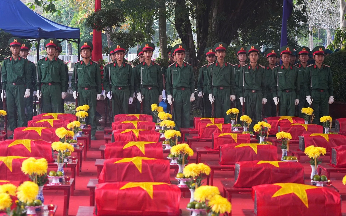 Truy điệu, an táng 183 hài cốt liệt sĩ tại hai nghĩa trang ở Tây Ninh