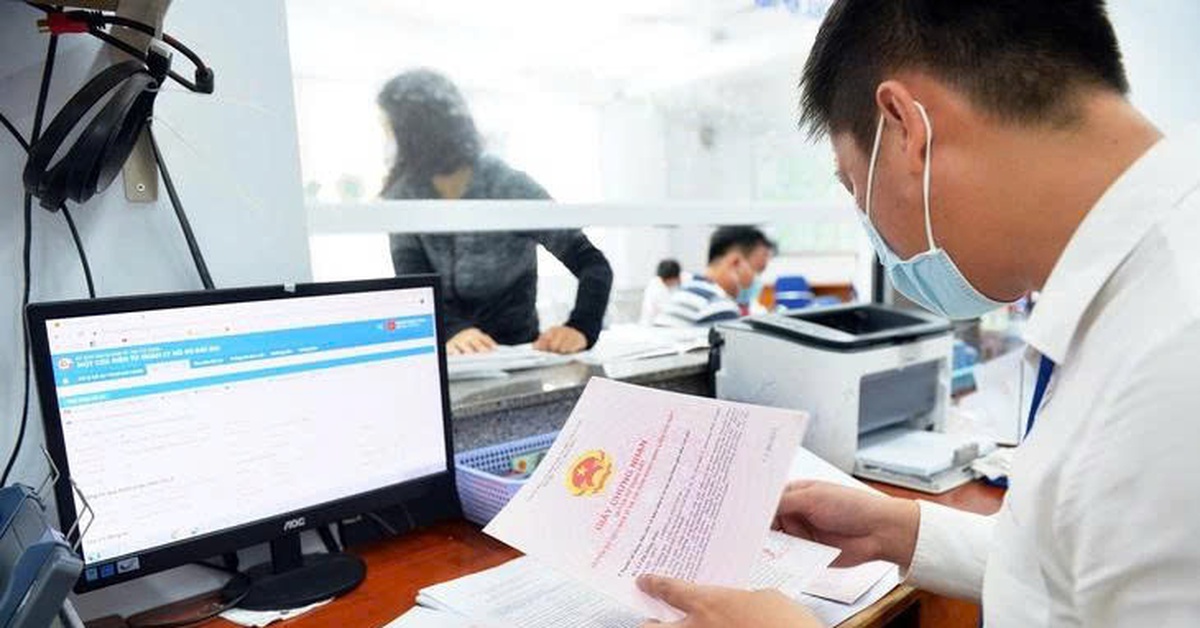 Tin tức sáng 23-12: Đề xuất xem xét cấp sổ đỏ cho đất vi phạm trước 1-7-2014 nếu sử dụng ổn định