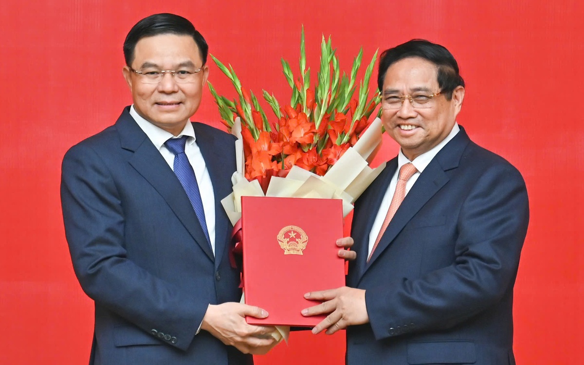 Mr. Le Manh Hung is acting Minister of Industry and Trade