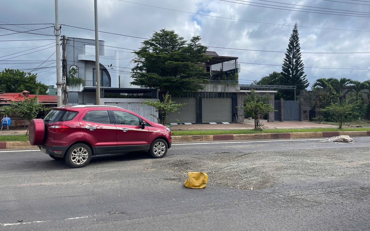 Đường tránh tây Buôn Ma Thuột mặt đường hư hỏng, dễ gây tai nạn