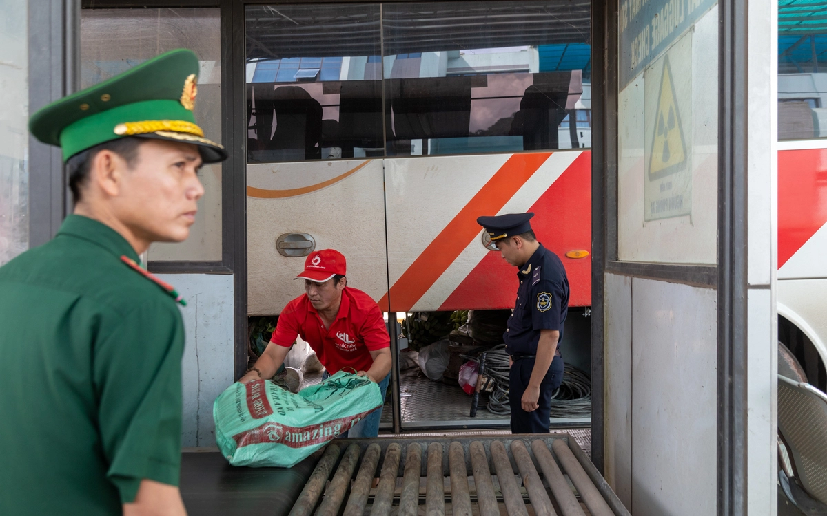 Đầu tư quốc lộ 15D, mở trục chiến lược để Quảng Trị thành trung tâm logistics xuyên Á