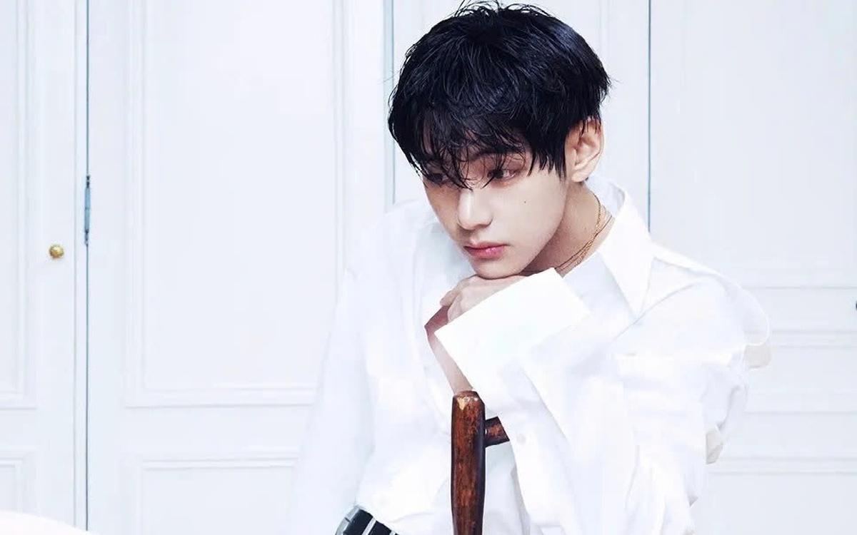 V BTS mang vẻ đẹp hoài cổ lên bìa Vogue