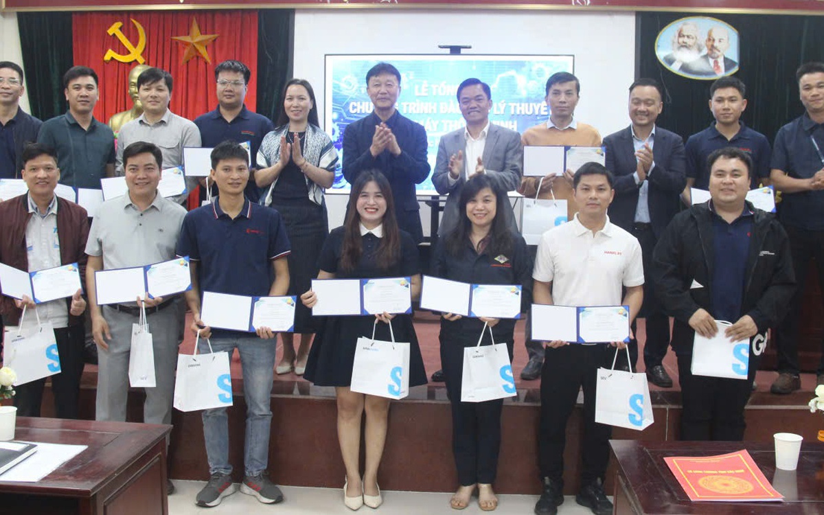 Samsung hỗ trợ doanh nghiệp tiếp cận mô hình nhà máy thông minh