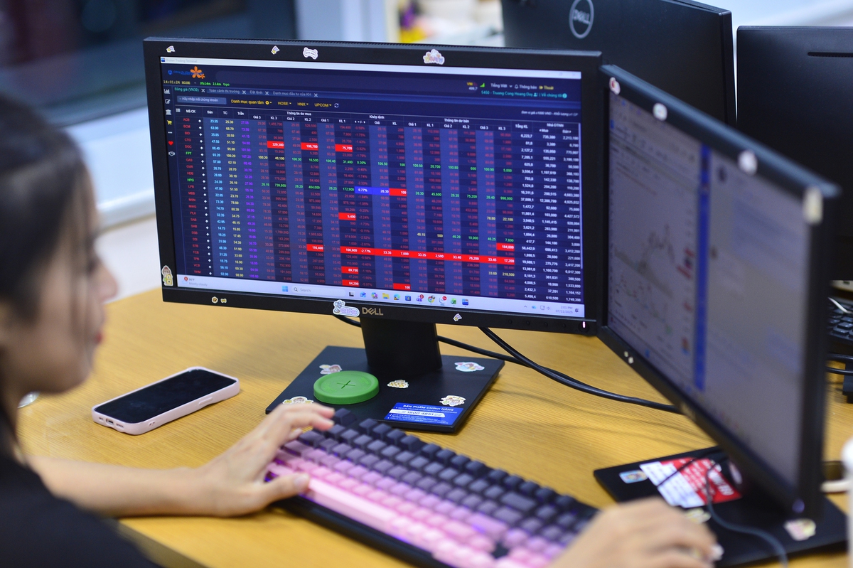 Hơn 50% cổ phiếu không có 'quà giáng sinh' cho nhà đầu tư