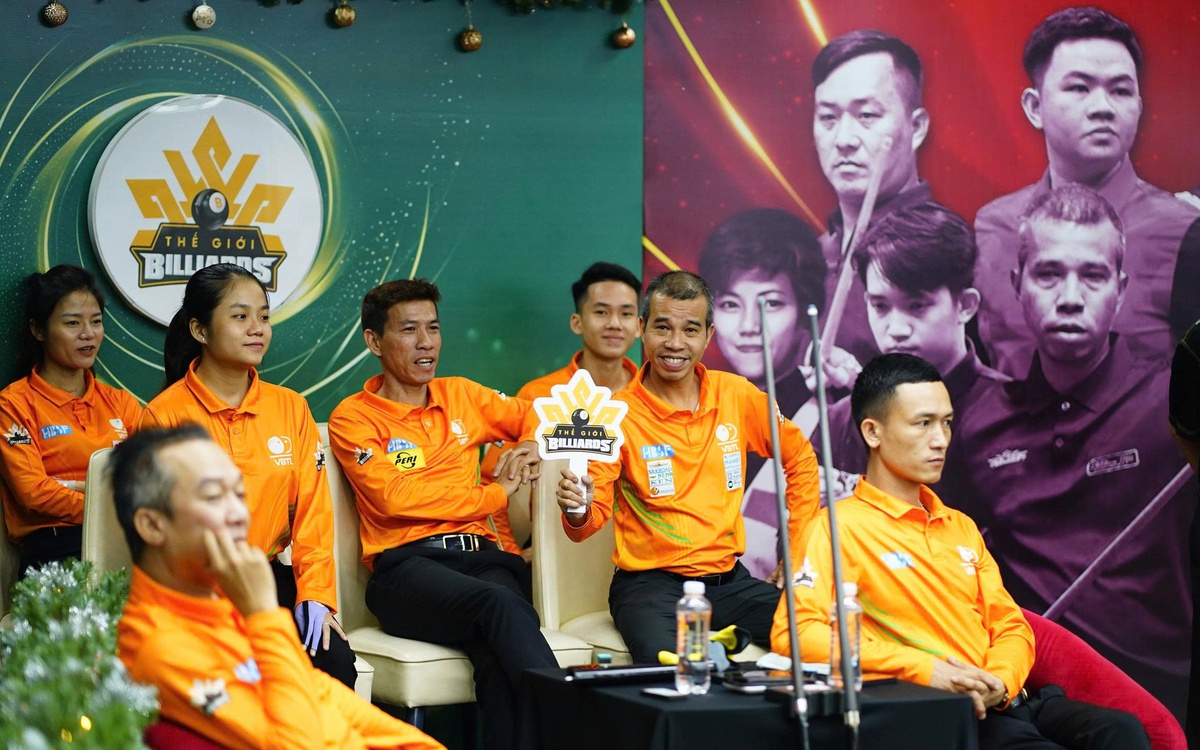 Đội của Trần Quyết Chiến thể hiện phong độ 'hủy diệt' ở Giải billiards đồng đội