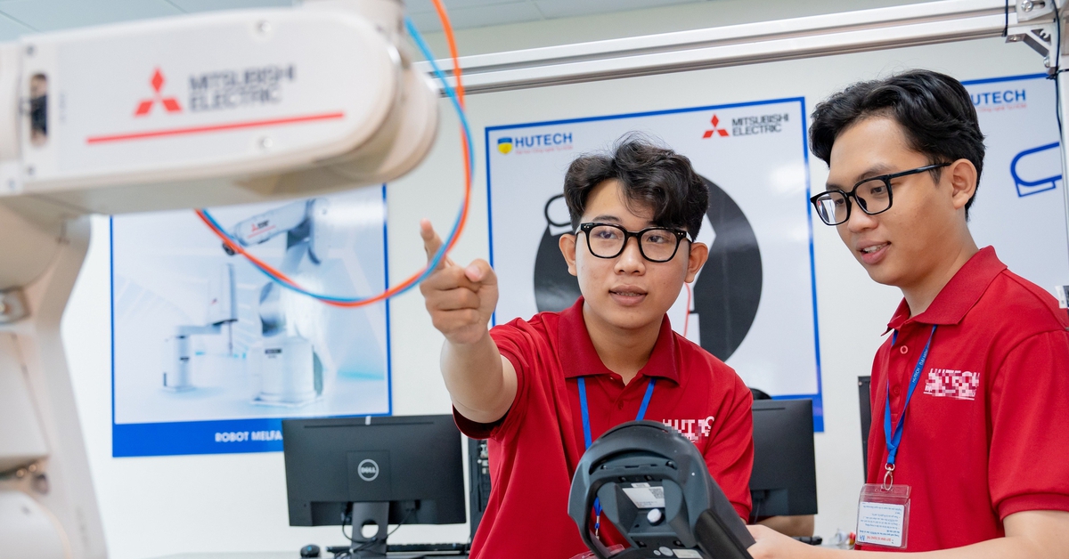 Thị trường lao động 2026 dự báo phân hóa, lương nhiều vị trí đi lùi, nhân sự số tăng nóng