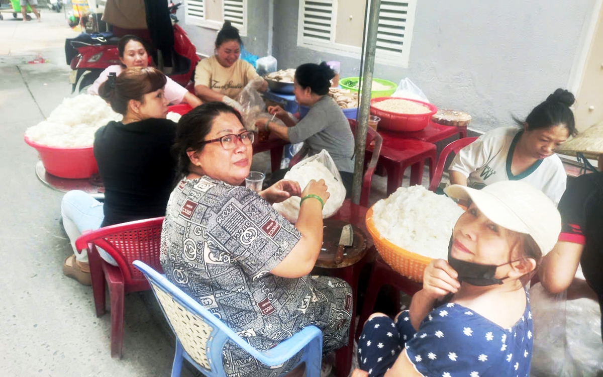 Hẻm nhỏ hào sảng, nghĩa tình ở TP.HCM