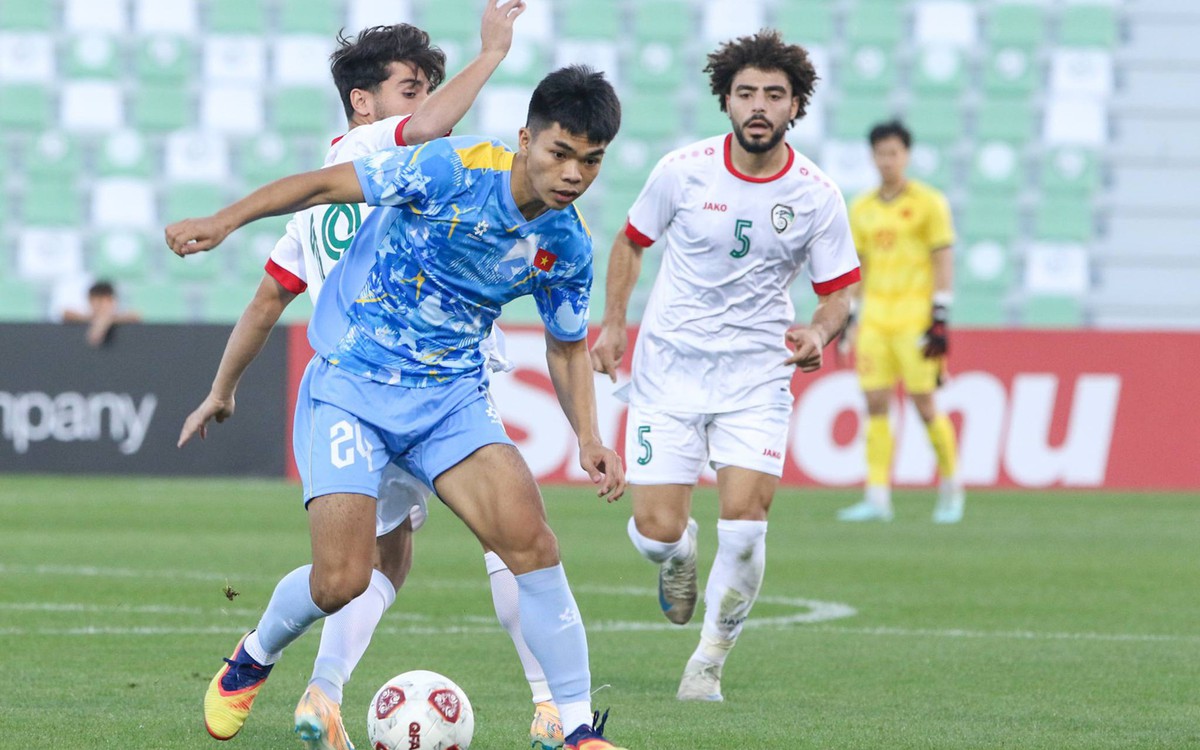 Cầu thủ 18 tuổi của Việt Nam ghi bàn vào lưới U23 Syria