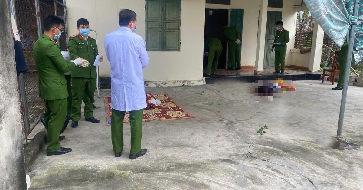 Khởi tố vụ án chồng chém chết vợ và bé 2 tuổi rồi nhảy lầu tự tử