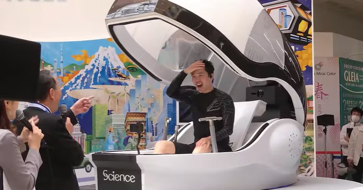 Nhật Bản ra mắt 'máy giặt người' trị giá 385.000 USD, làm sạch từ đầu đến chân trong 15 phút