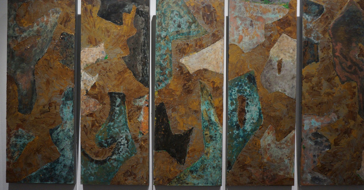 Lạ lẫm những bức tranh ‘vẽ’ bằng đồng và thép của Đinh Phong