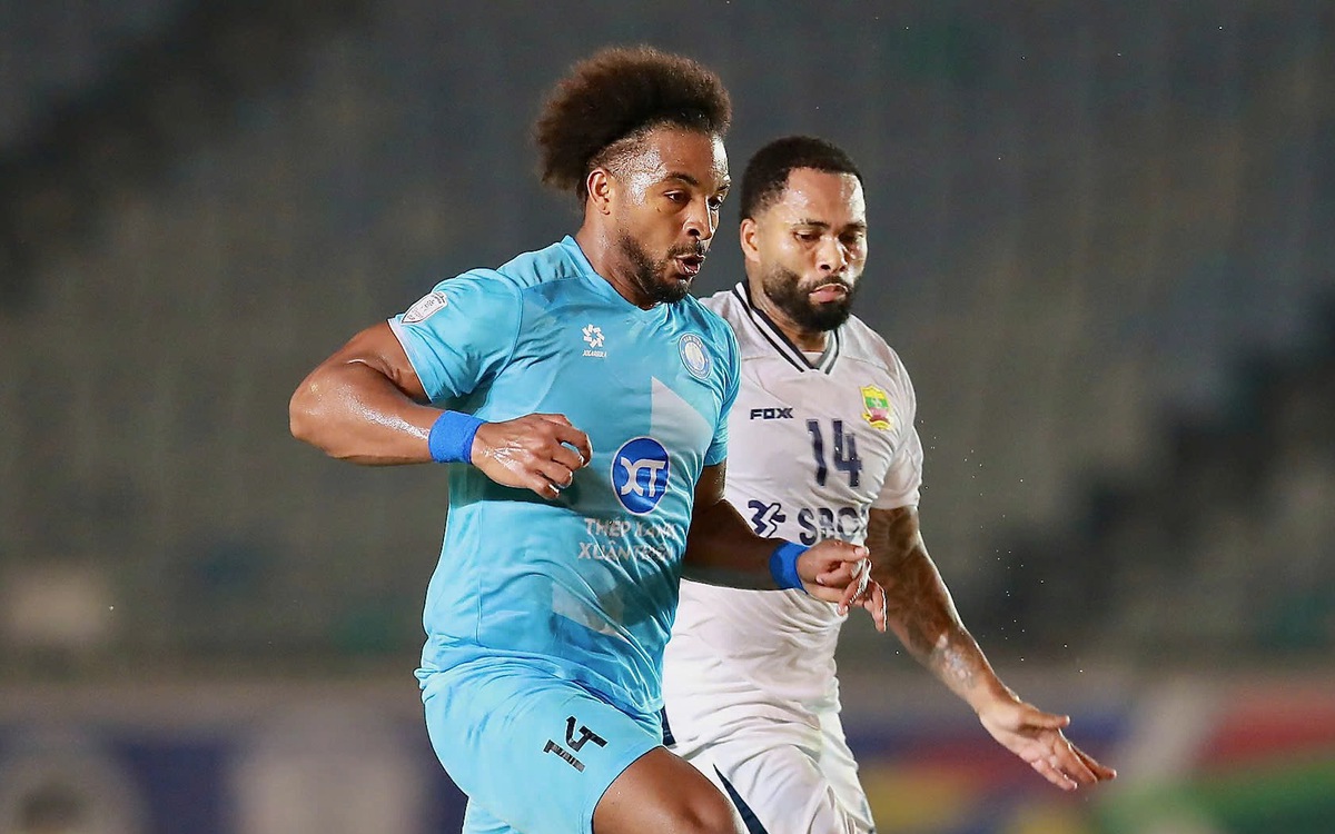 Xuân Son ghi siêu phẩm, lập hat-trick giúp Nam Định thắng lớn ở Myanmar