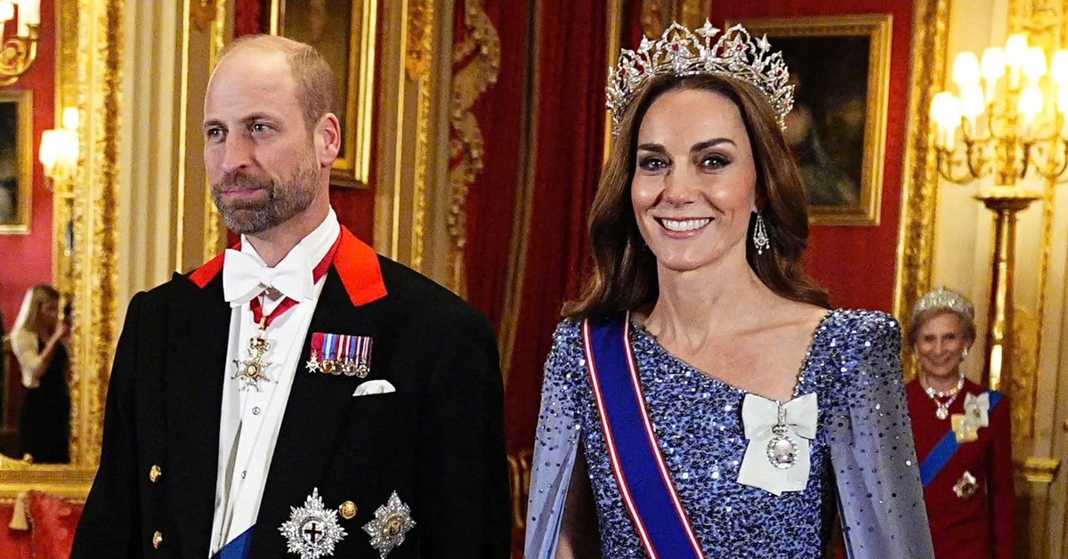Công nương Kate Middleton đội vương miện 2.600 viên kim cương đón Tổng thống Đức