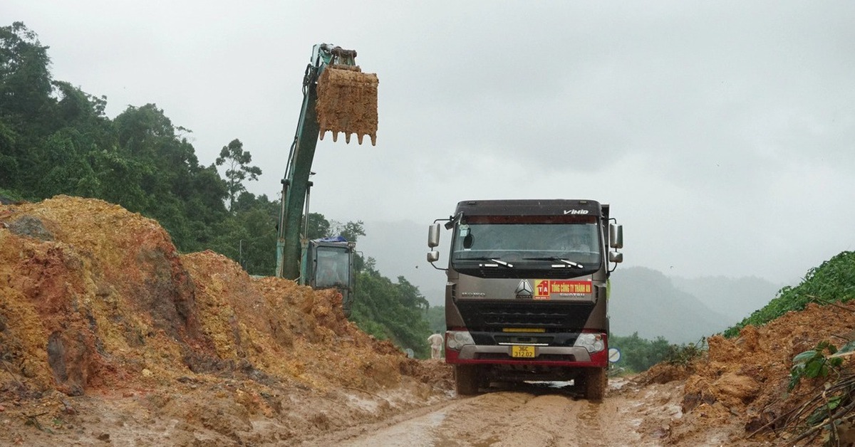 Tiếp tục giới hạn tốc độ, lưu thông một làn ở một số đoạn trên cao tốc La Sơn - Hòa Liên