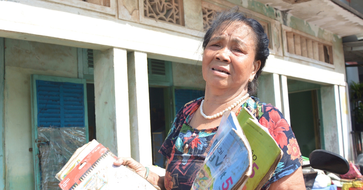 Nước lũ vẫn ngập sâu nhiều vùng Bình Thuận cũ