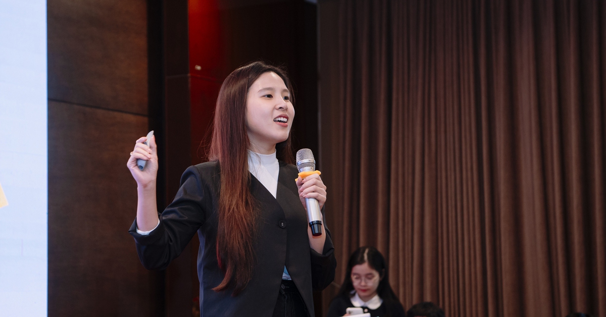 Sinh viên Đà Nẵng thích thú được ‘chạm’ start-up thật