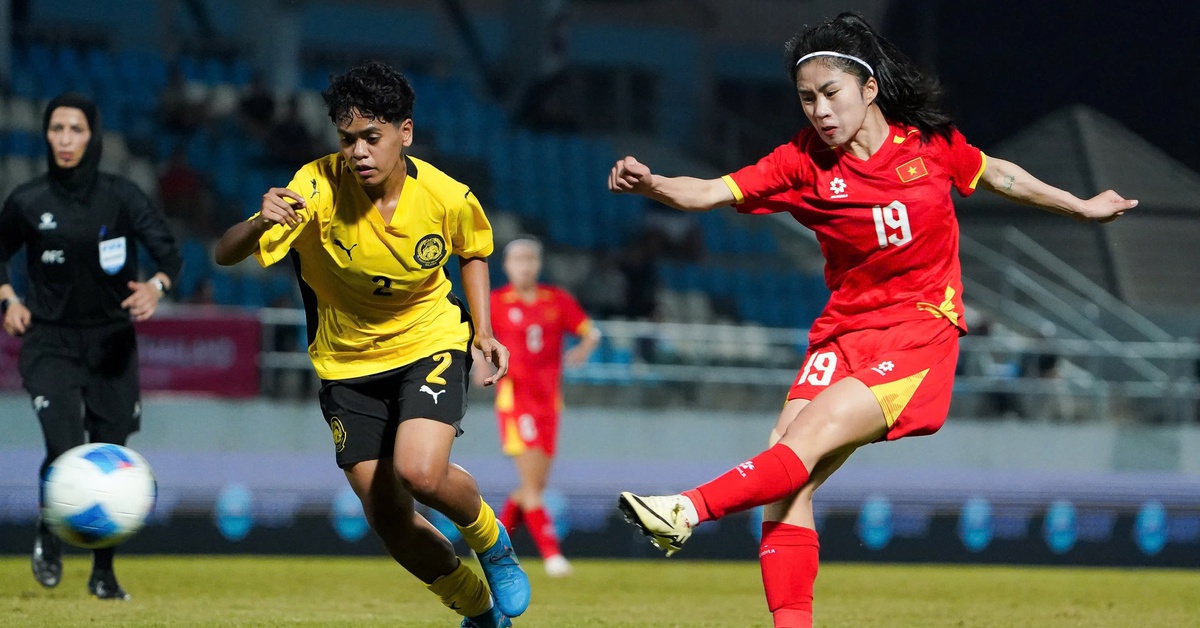 Hot girl Thanh Nhã bất lực 'phá lưới' Malaysia dù Việt Nam thắng 7-0