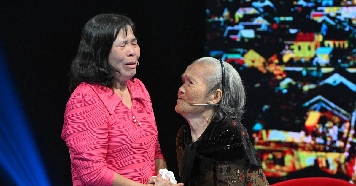 Cuộc đoàn tụ tràn ngập nước mắt khổ đau xen lẫn hạnh phúc của Như chưa hề có cuộc chia ly